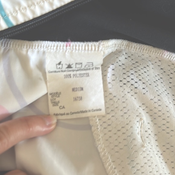 Made in Canada running jacket - Picture 5 of 5